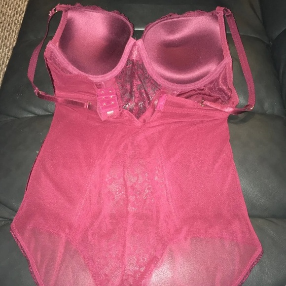 Lingerie - Picture 4 of 6